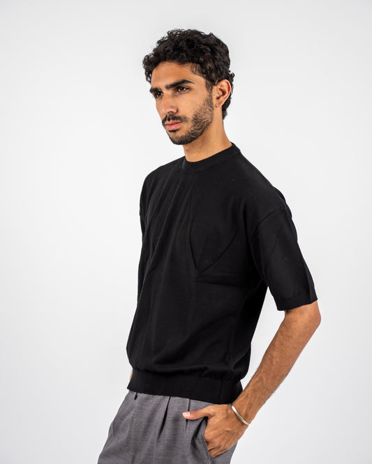 Black knit round T-shirt