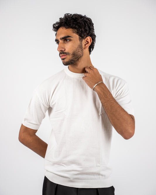 White knit Round